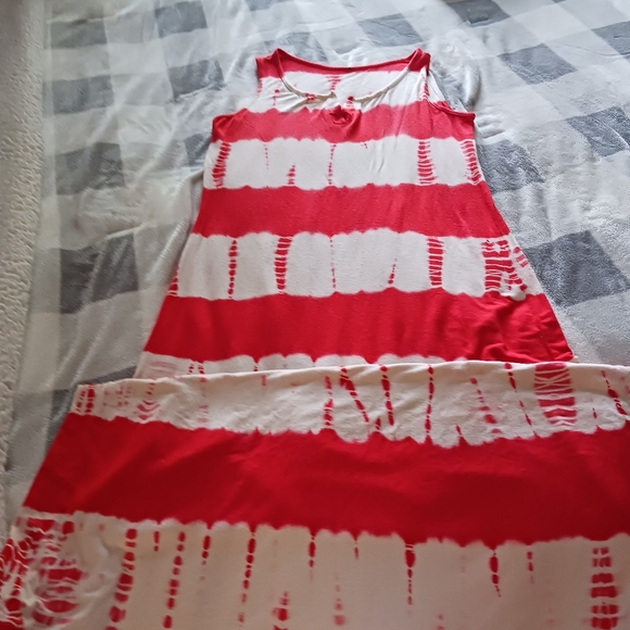 Dress - Picture 2 of 3